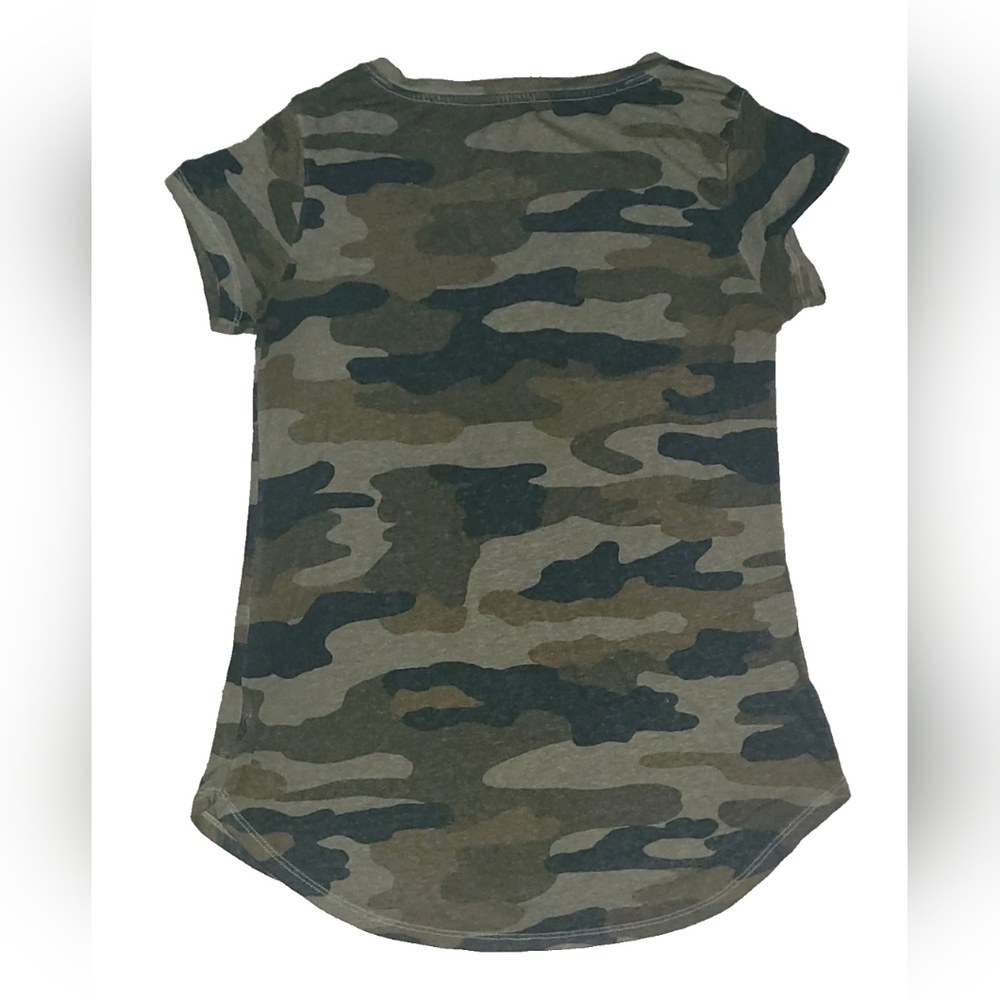 LUCKY BRAND Camo V-Neck T-Shirt: women's Size SMALL, stretch - Picture 2 of 4
